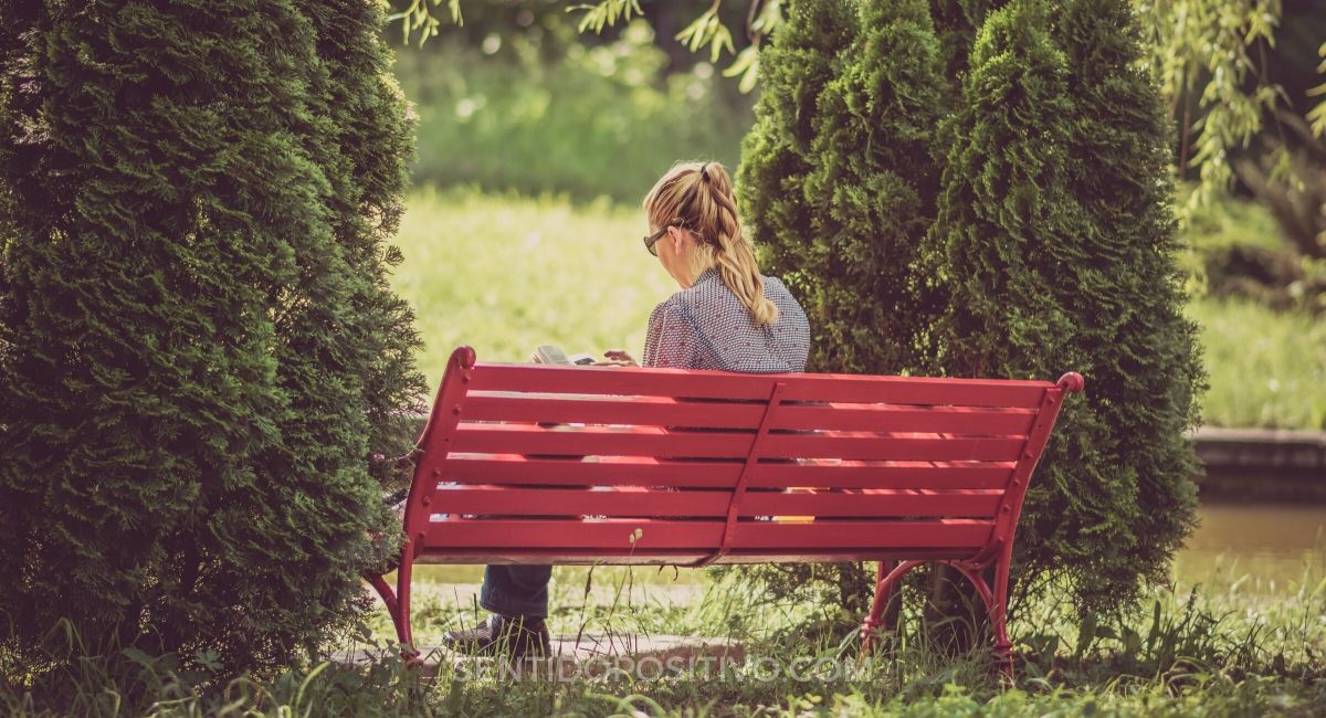 Me gusta la soledad: 16 Cosas que hay que saber antes de salir con alguien al que le gusta estar sola